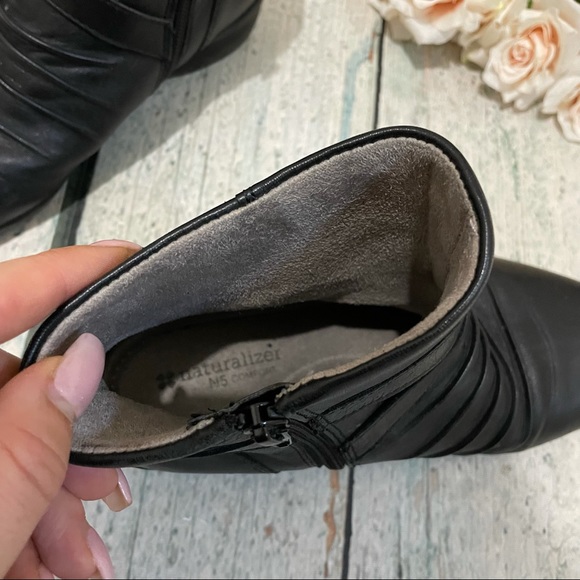 Naturalizer 7M ankle boots Cycle black leather flats zip buckle neutral Womens - Picture 6 of 10